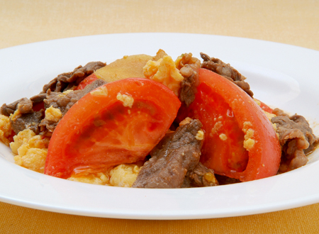 トマトと卵、牛肉の中華いため