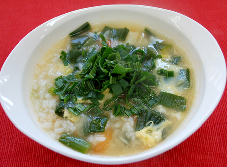 葉玉ねぎとトマトのリゾット