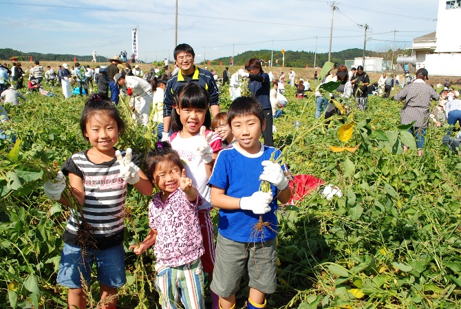 楽しむ参加者家族たち