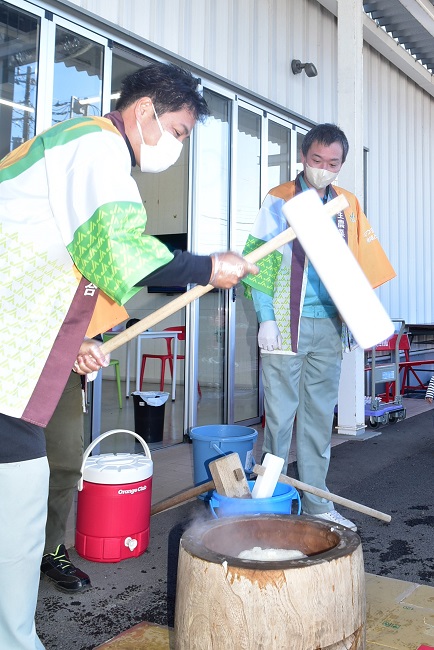 餅つき大会を開催しました！